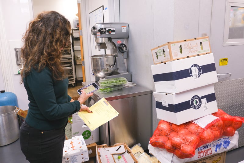Receiving an order and scanning an invoice with MarginEdge